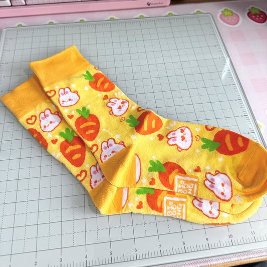 Springtime Carrots - Crew Socks
