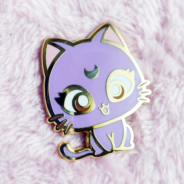 Luna - Pin