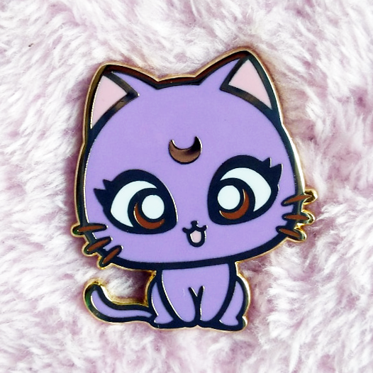 Luna - Pin
